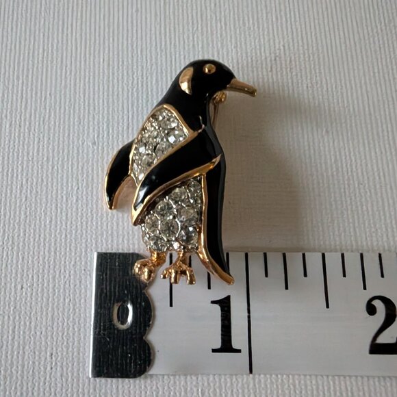 Vintage Rhinestone Penguin Brooch – Coro Style – Black & Gold - Picture 4 of 7